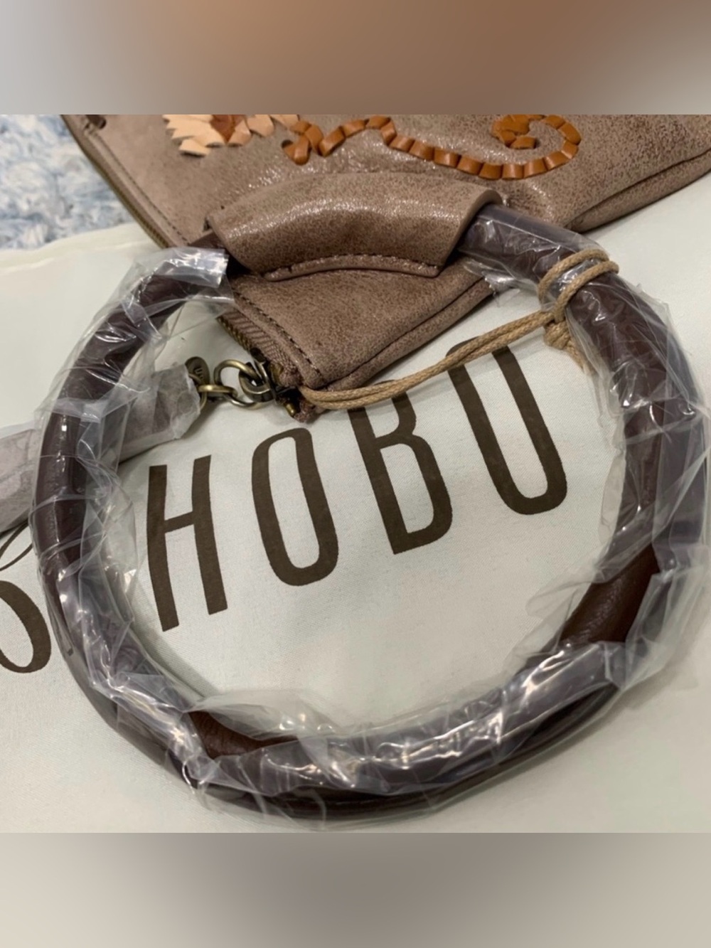 🍁HOBO Sheila Clutch - Picture 8 of 14